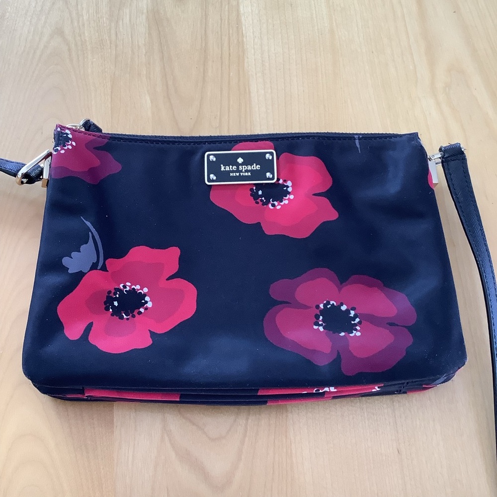 Kate Spade Wilson Poppy Crossbody Bag